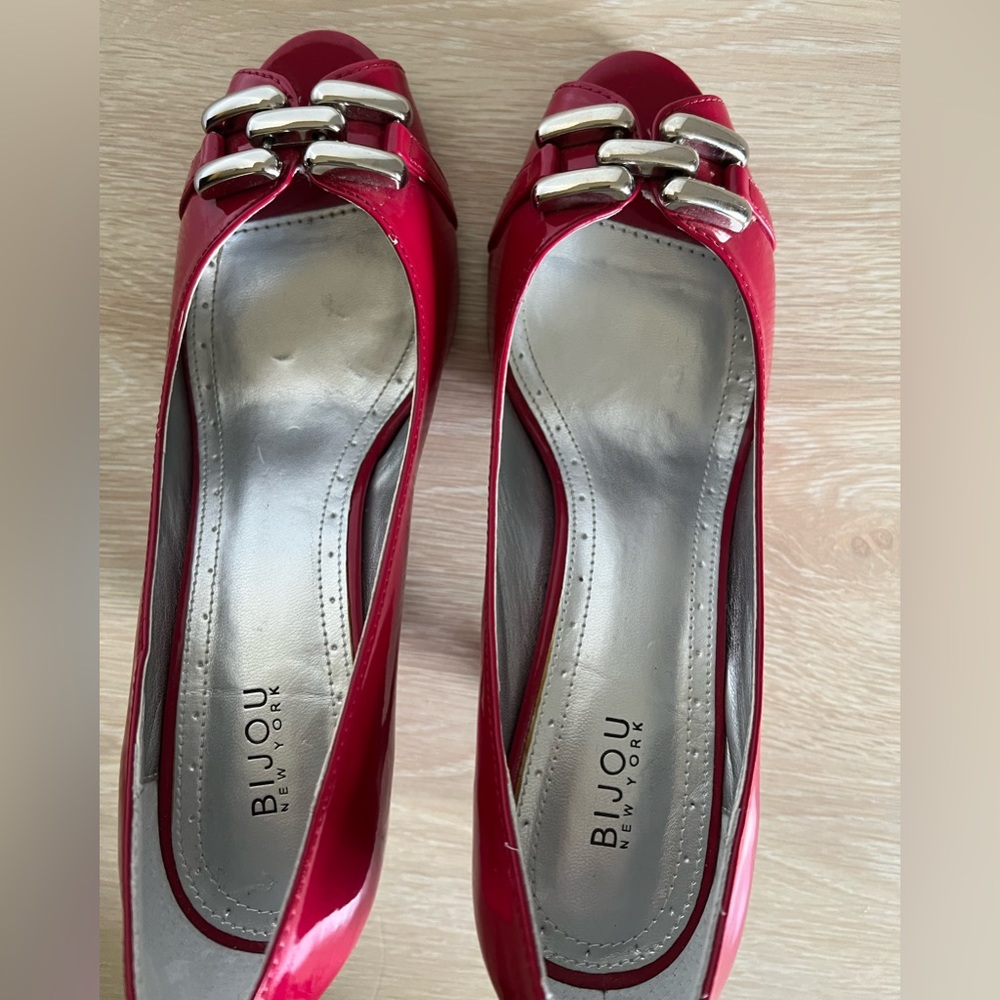👠Red Patent Heels - Picture 4 of 7